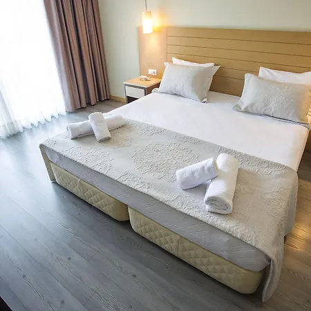 Cilek Marina Hotel Cesme