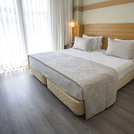 Cilek Marina Hotel Cesme